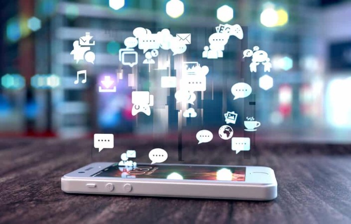 Désinformation réseaux sociaux. Psychologie des fake news.